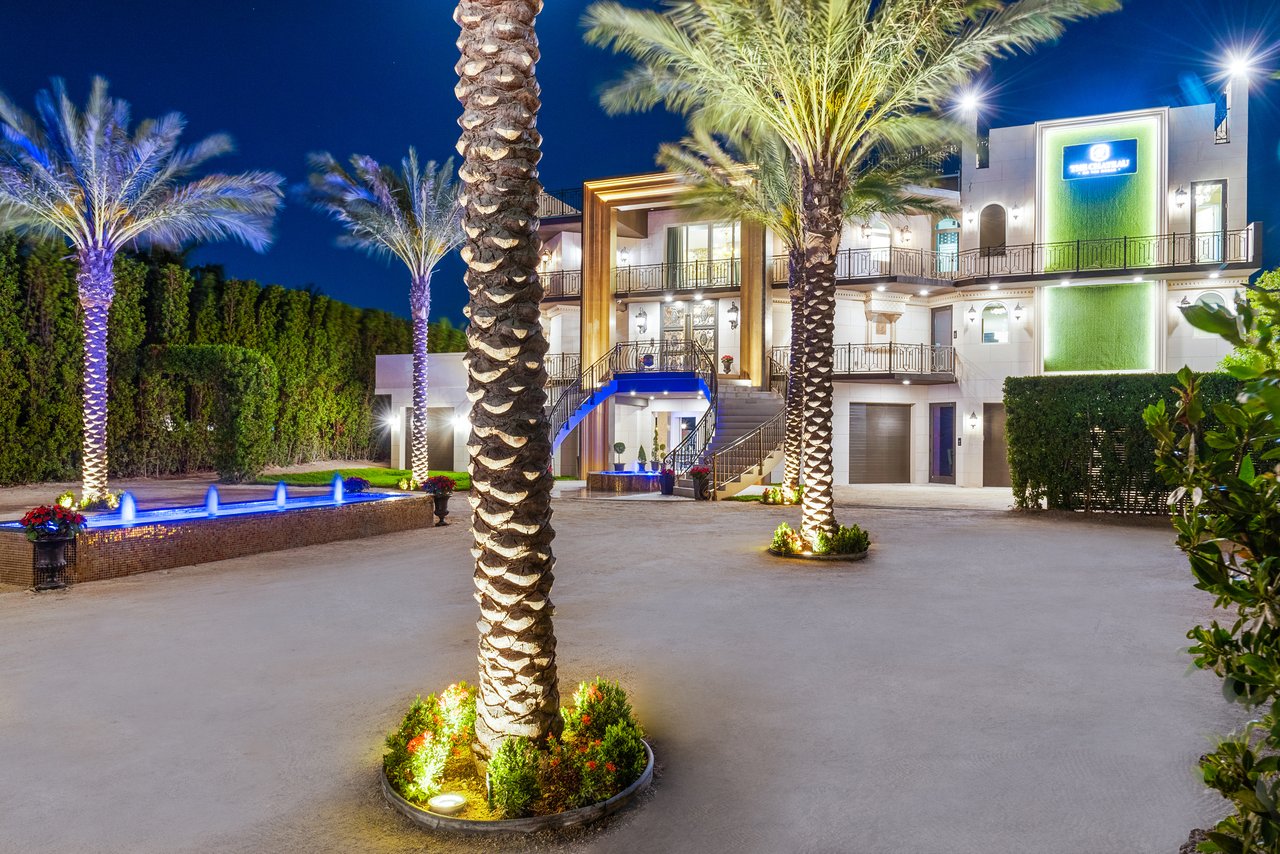 Chateau On The Ocean