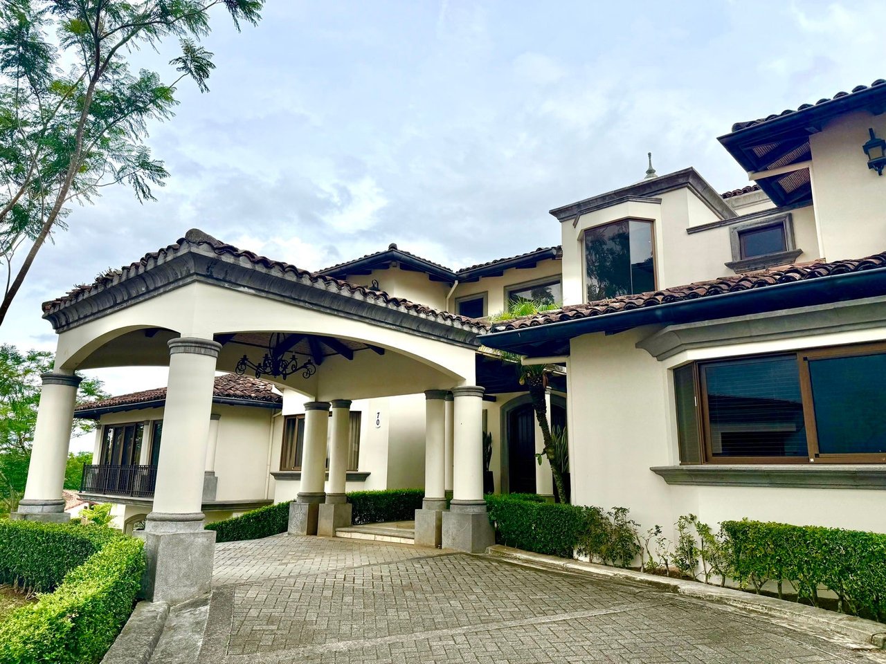 Classical Gated Corner Estate, Escazu, San Jose
