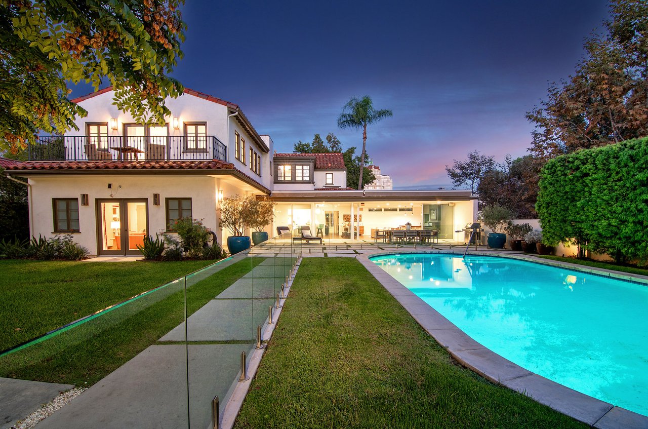 501 N Cahuenga Blvd.