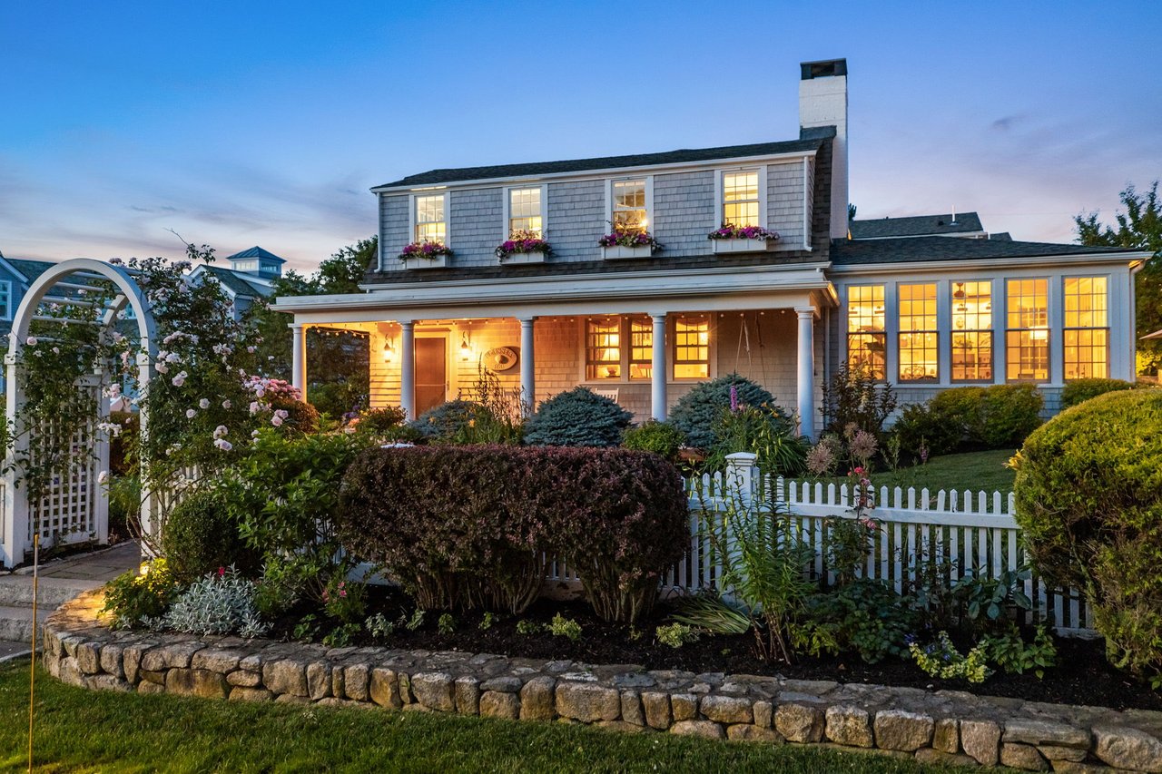 180 Edward Foster Rd, Scituate