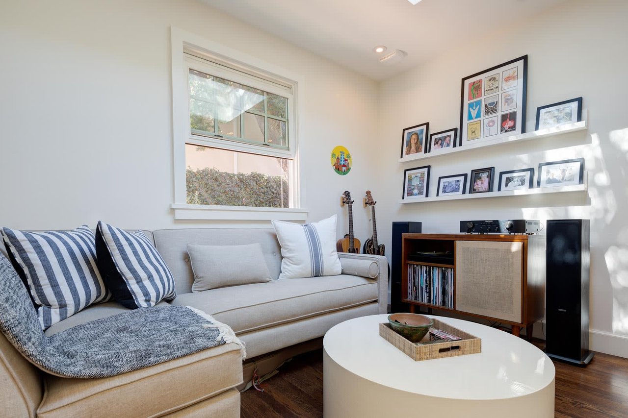 151 Meadowcroft Drive, San Anselmo