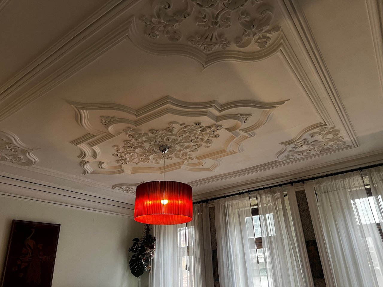 Traditional Four Story Building with Exceptional Investment Potential on Rua do Almada Porto