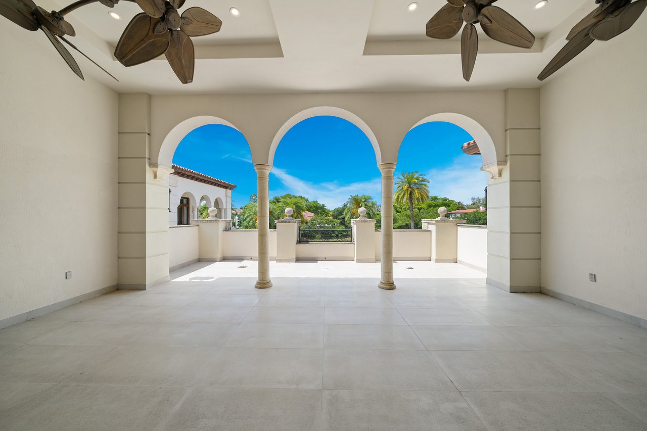 150 Edgewater Drive
