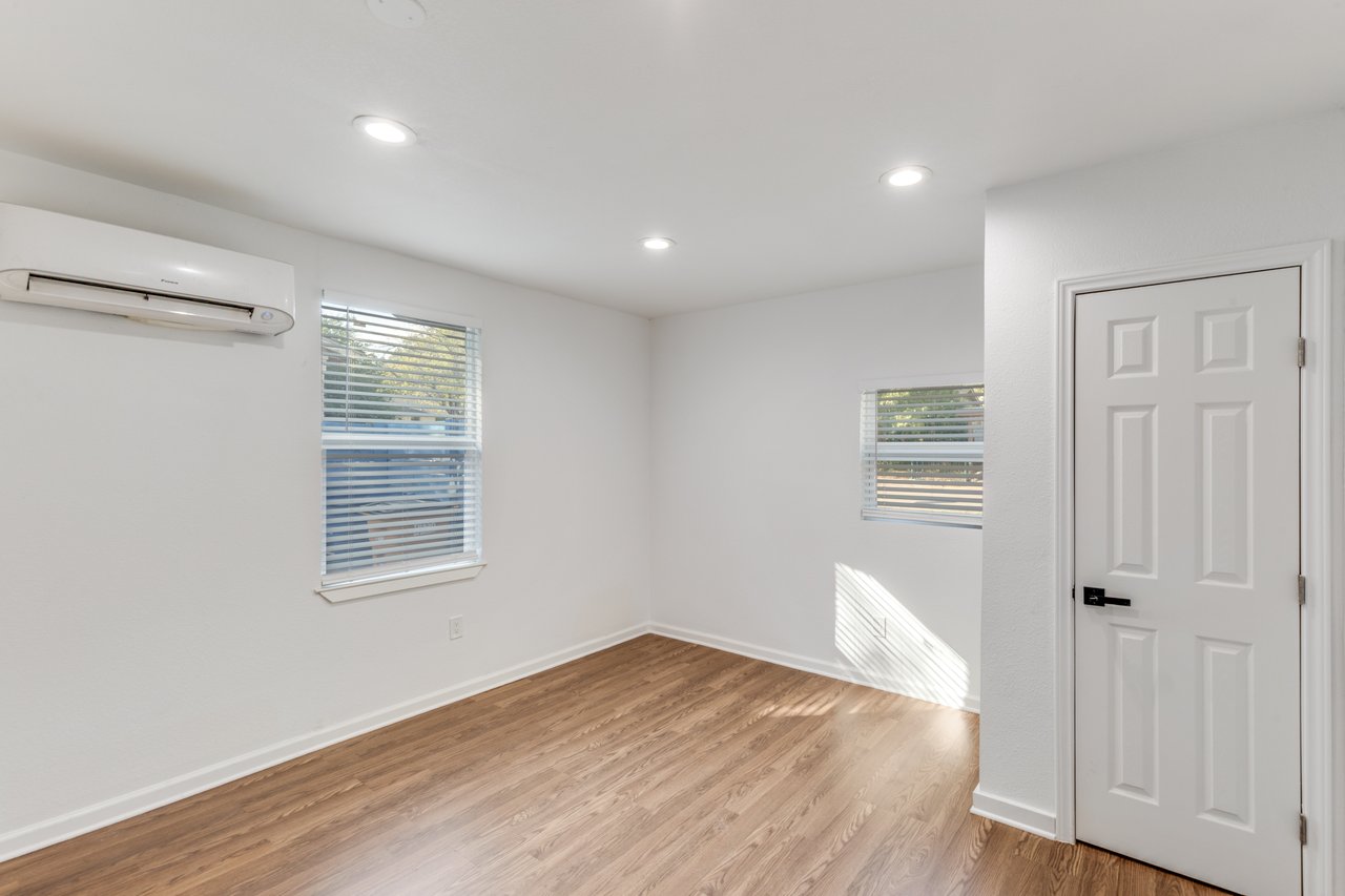 1107 Chesapeake DR