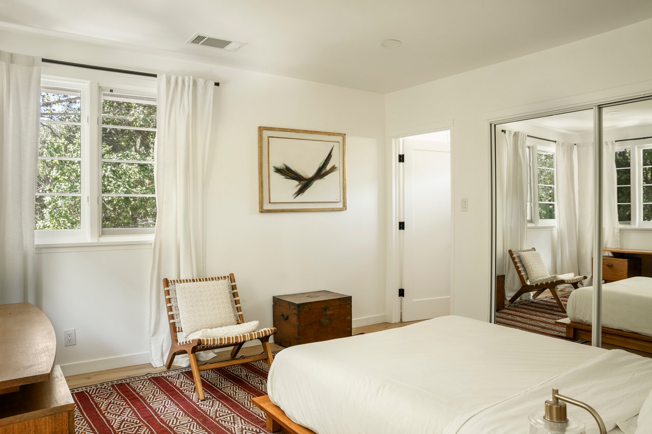 2410 Nichols Canyon Rd