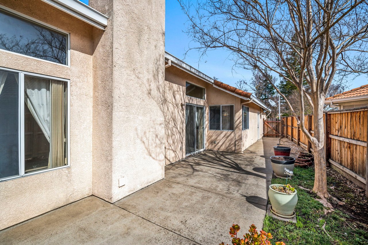52 Bonaventure Ct