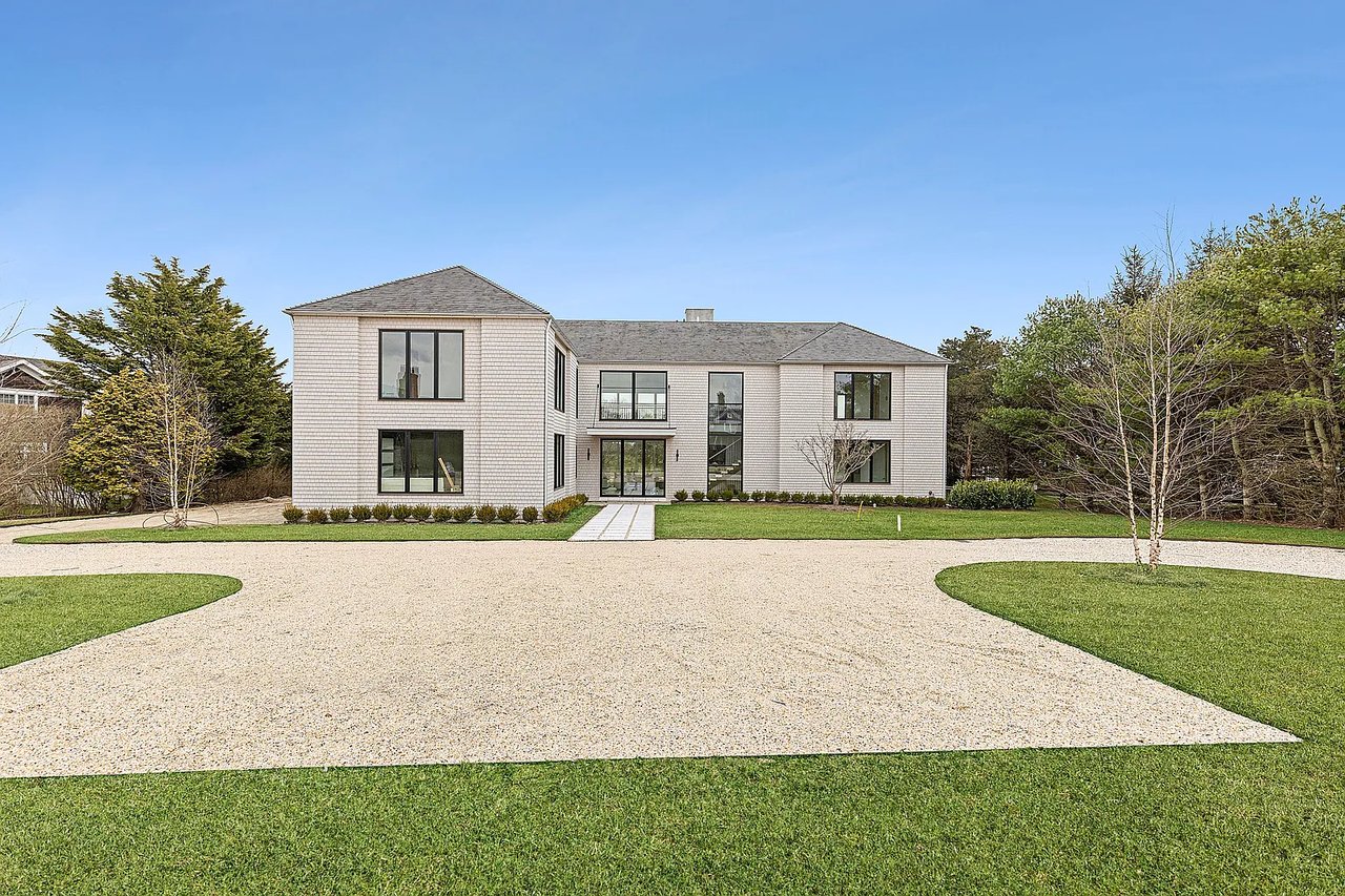 637 Halsey Ln - In Contract