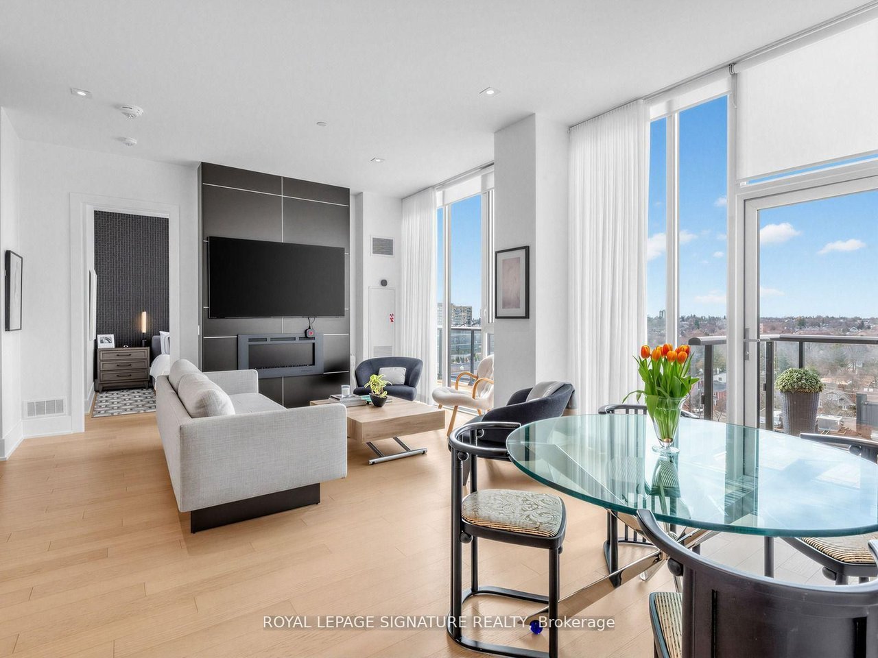 J. DAVIS HOUSE PENTHOUSE 