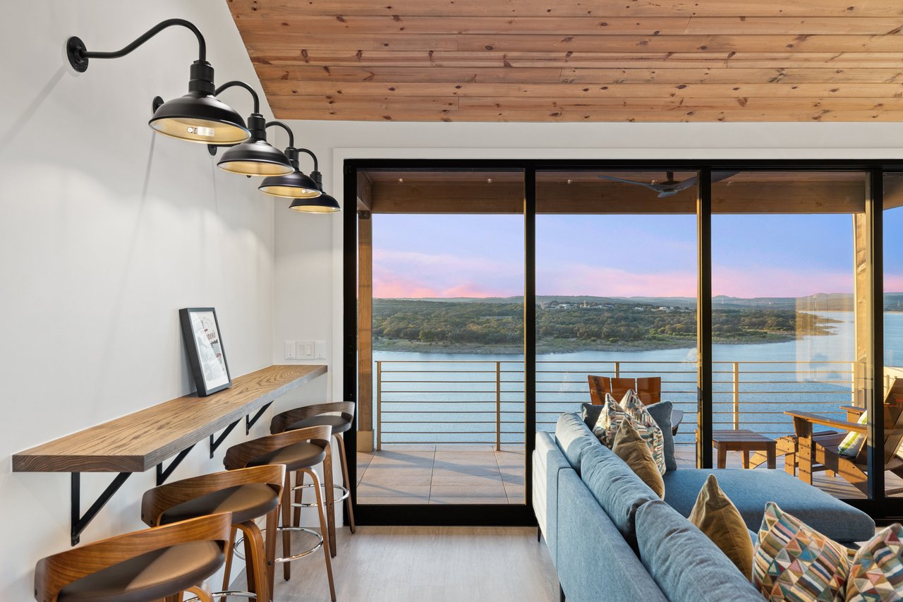 Lake Travis Waterfront