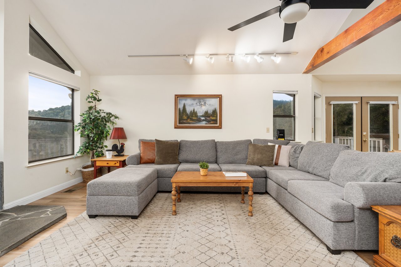 53050 Ridge Top Drive