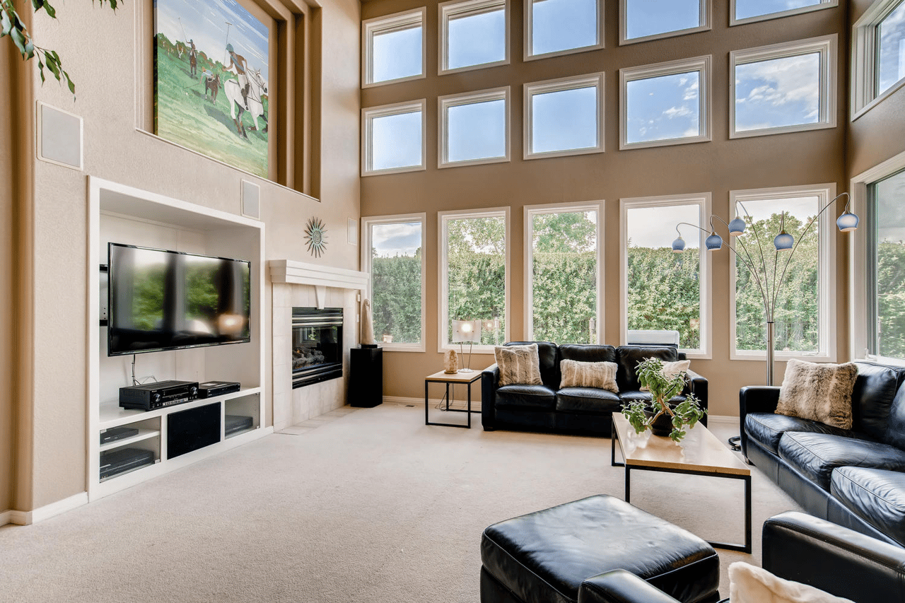 Just Listed: Stunning Home in Meadowbrook