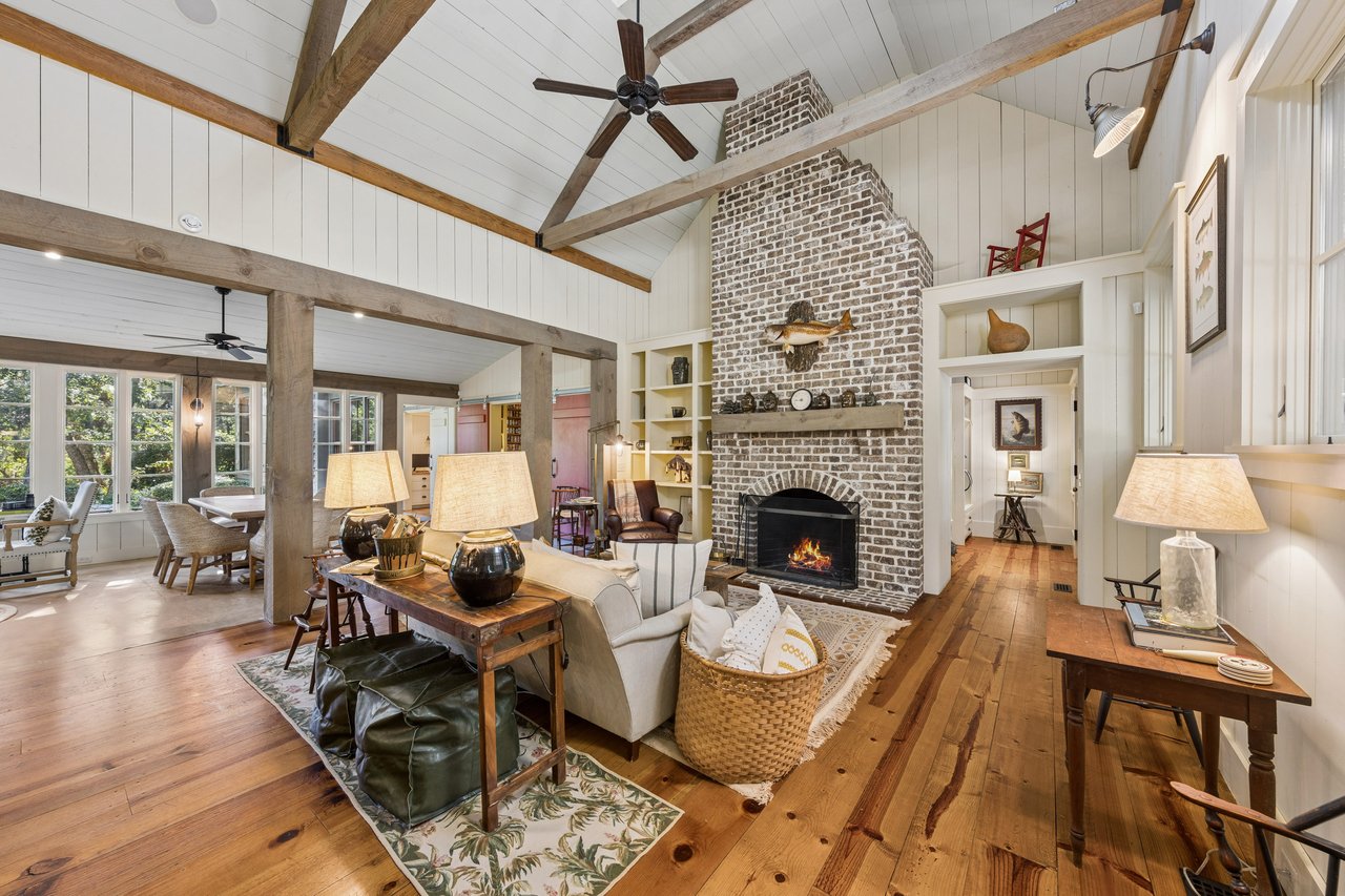 13 Barksdale Lane