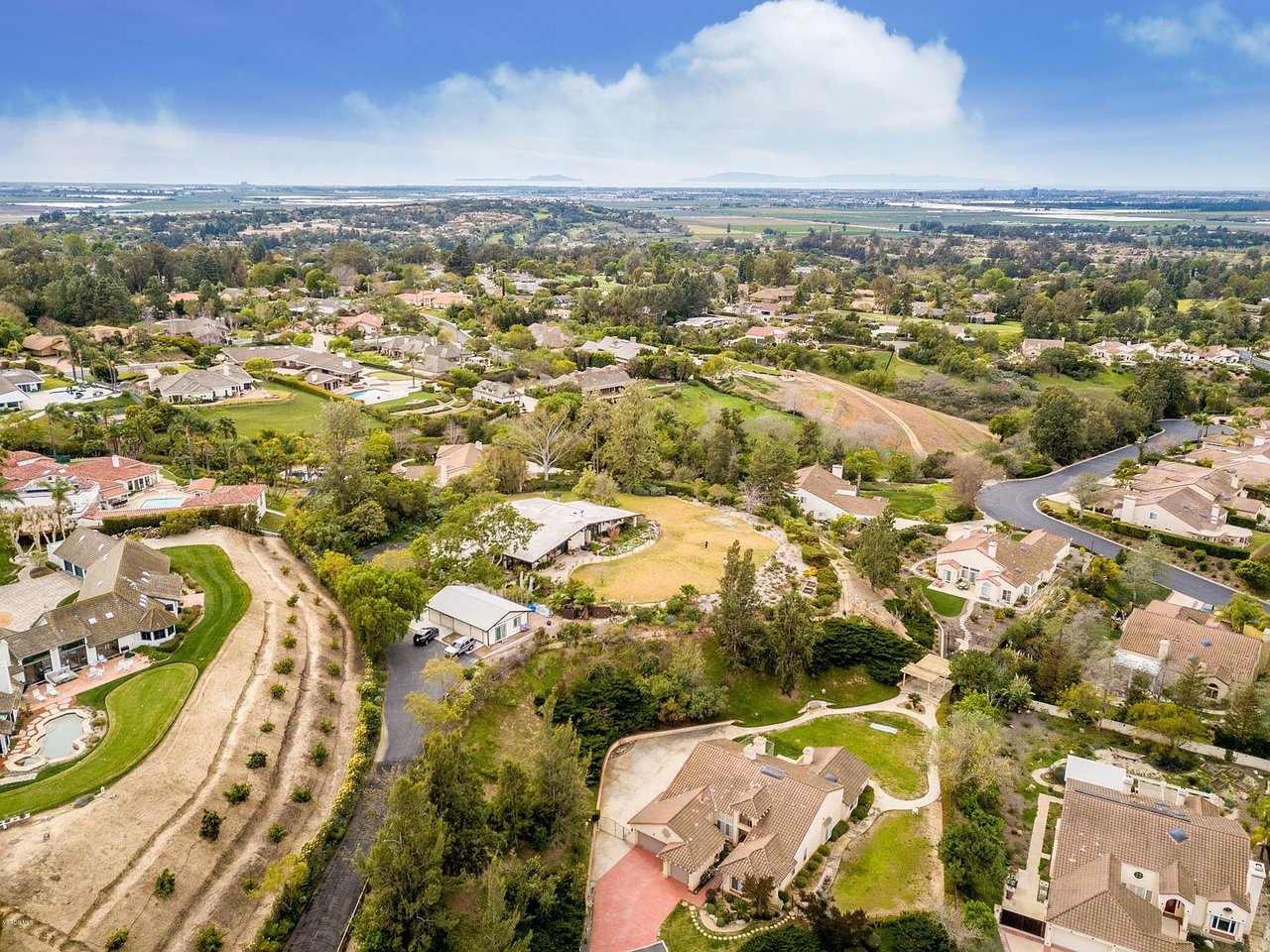 675 Fairway Dr, Camarillo, CA 93010