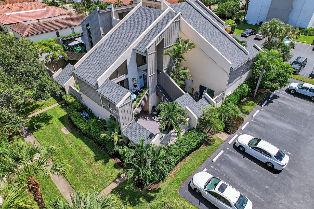 1605 S US Highway 1 Apt 8E