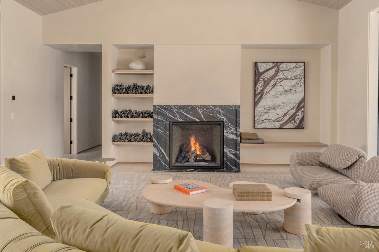 1438 Ridge Valley Road