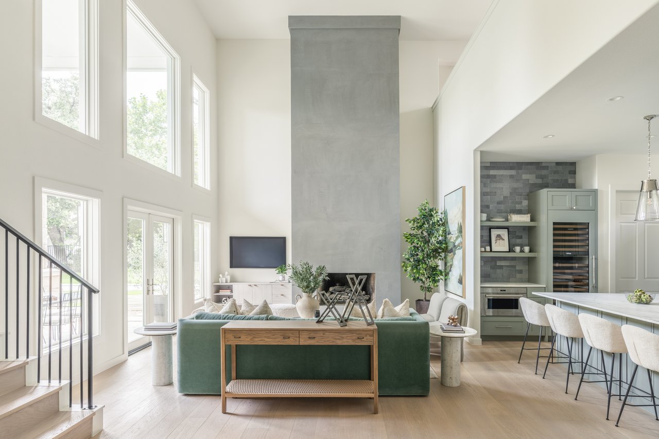 TARRYTOWN CONTEMPORARY