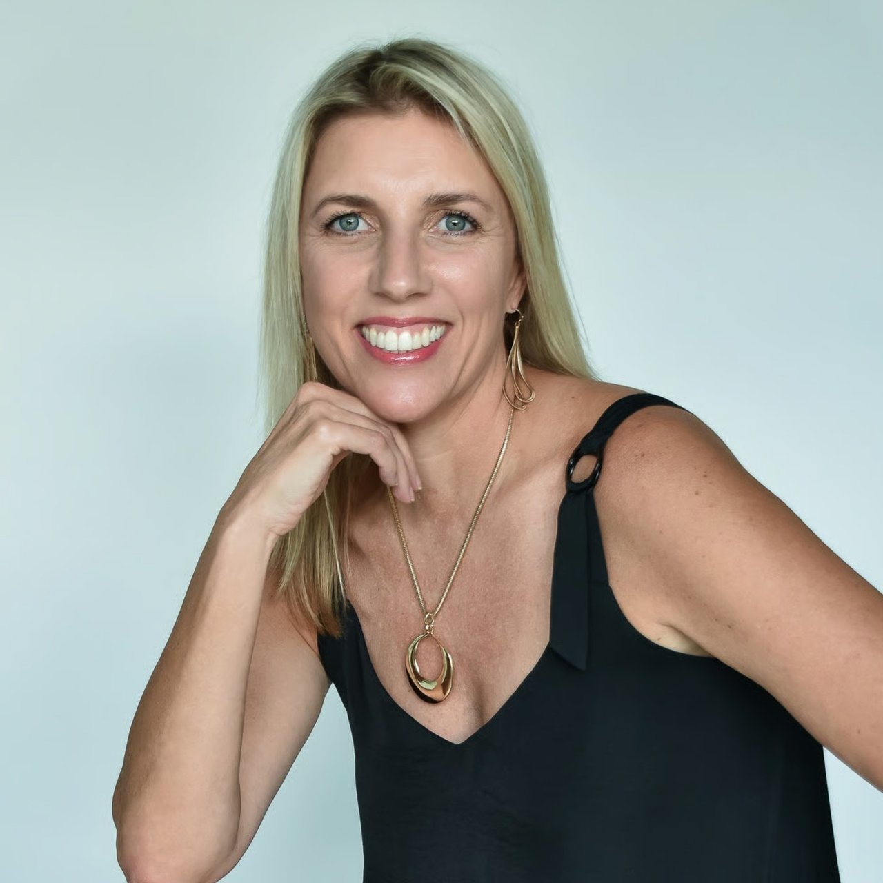 Annerley Dal Bianco Fort Lauderdale, FL Real Estate Agent Headshot 