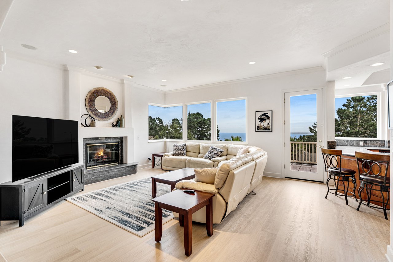 1 Overlook Pl, Monterey