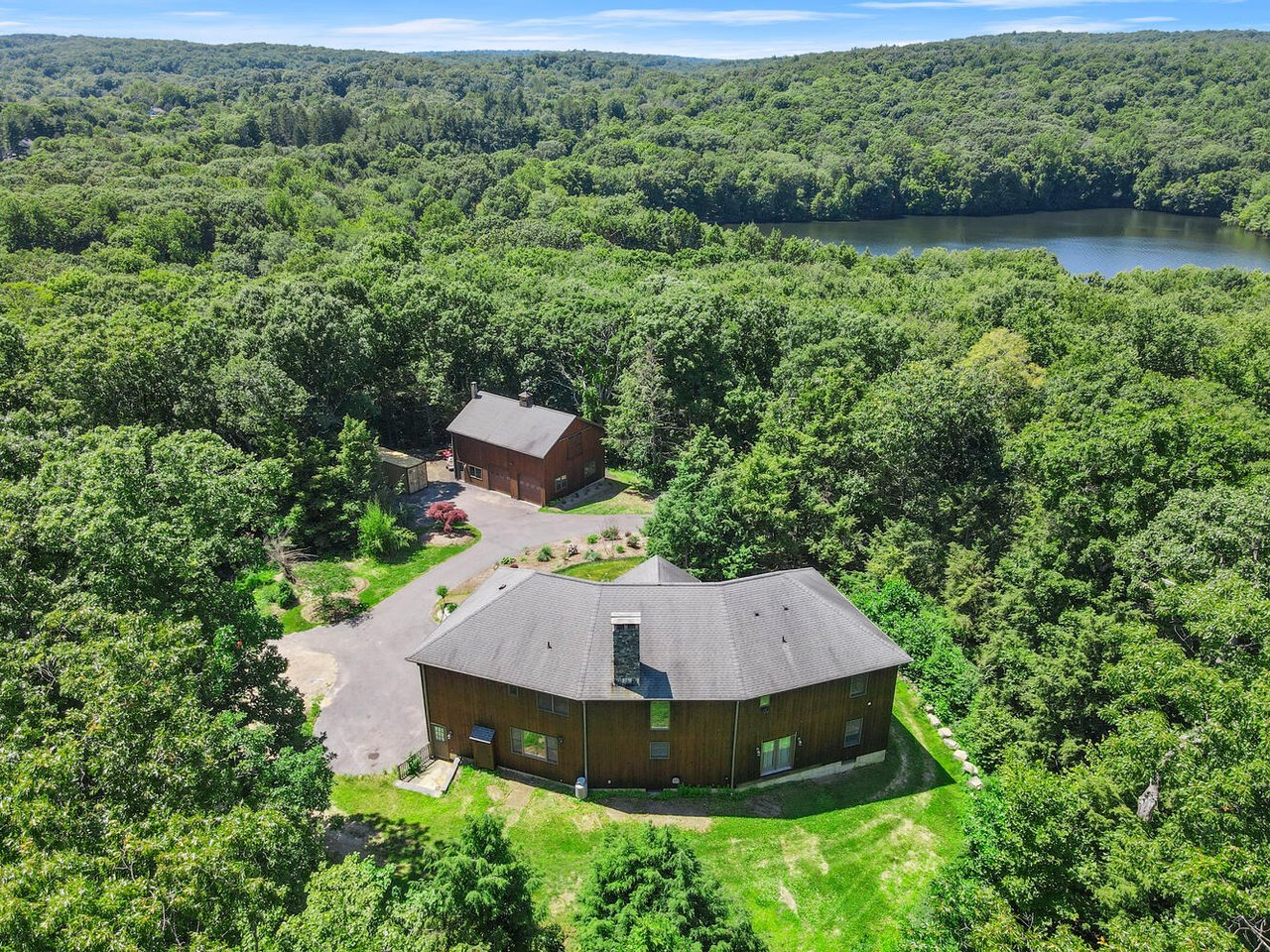 Home with 2 Story Barn