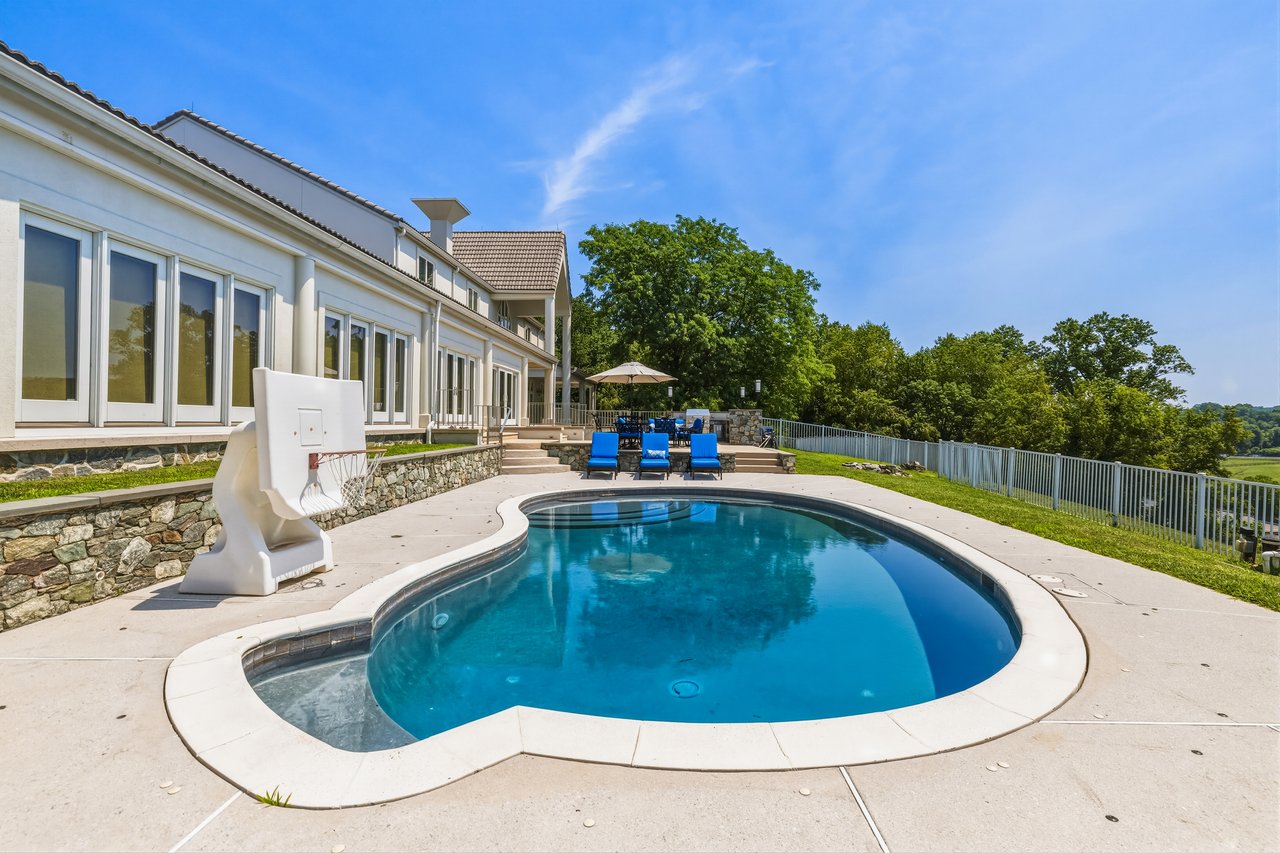 55 Acre Monkton Estate Farm