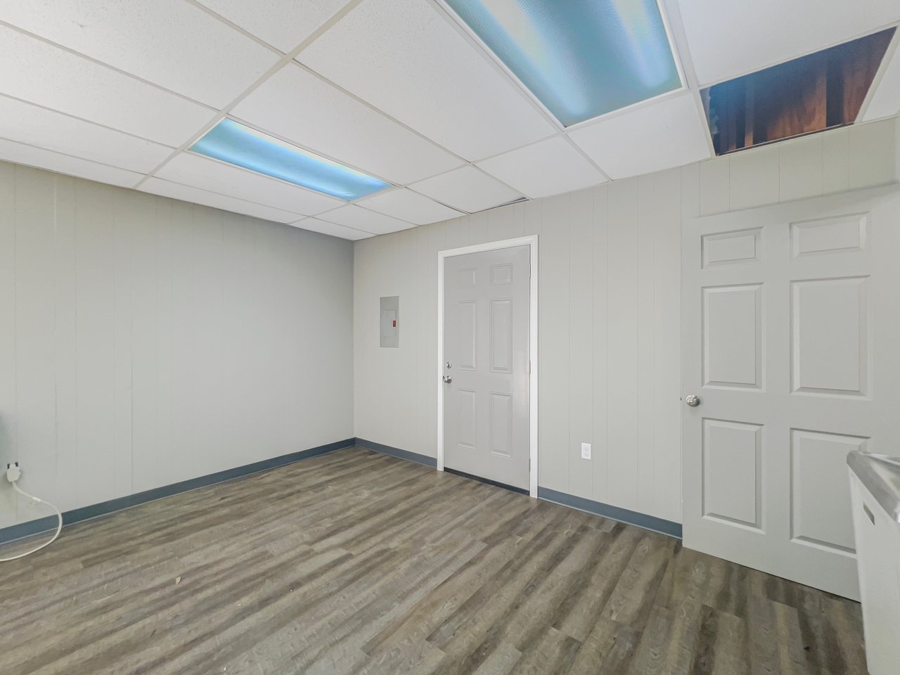 800 Industrial Circle