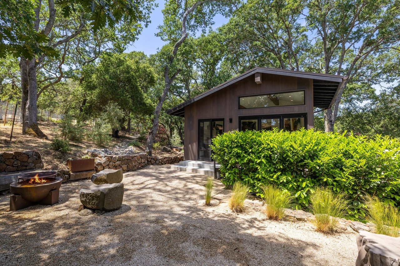 138 Bolivar LN