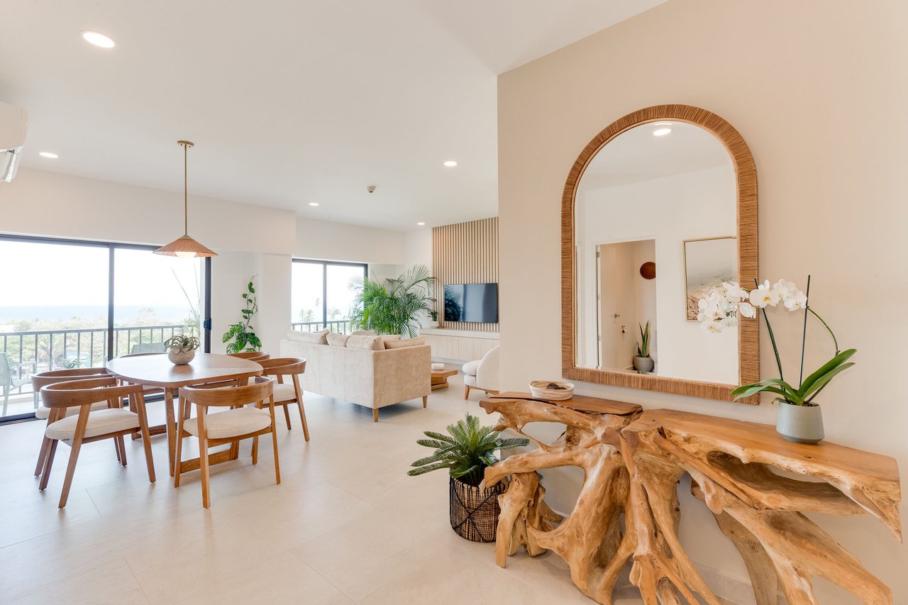 Ocean & Mountain View Modern Beach Condominium 