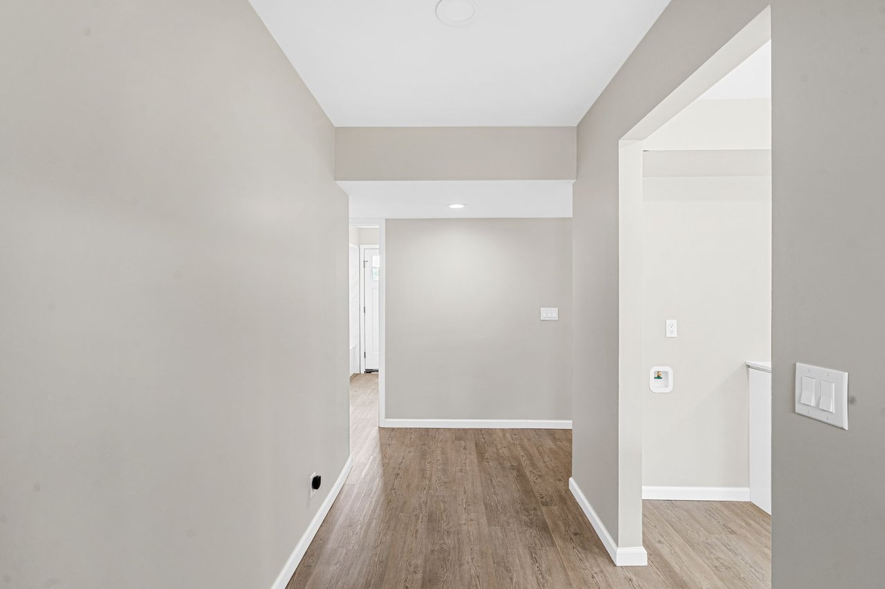 211 E CAMPO DESIERTO RD, Tempe, AZ 85288