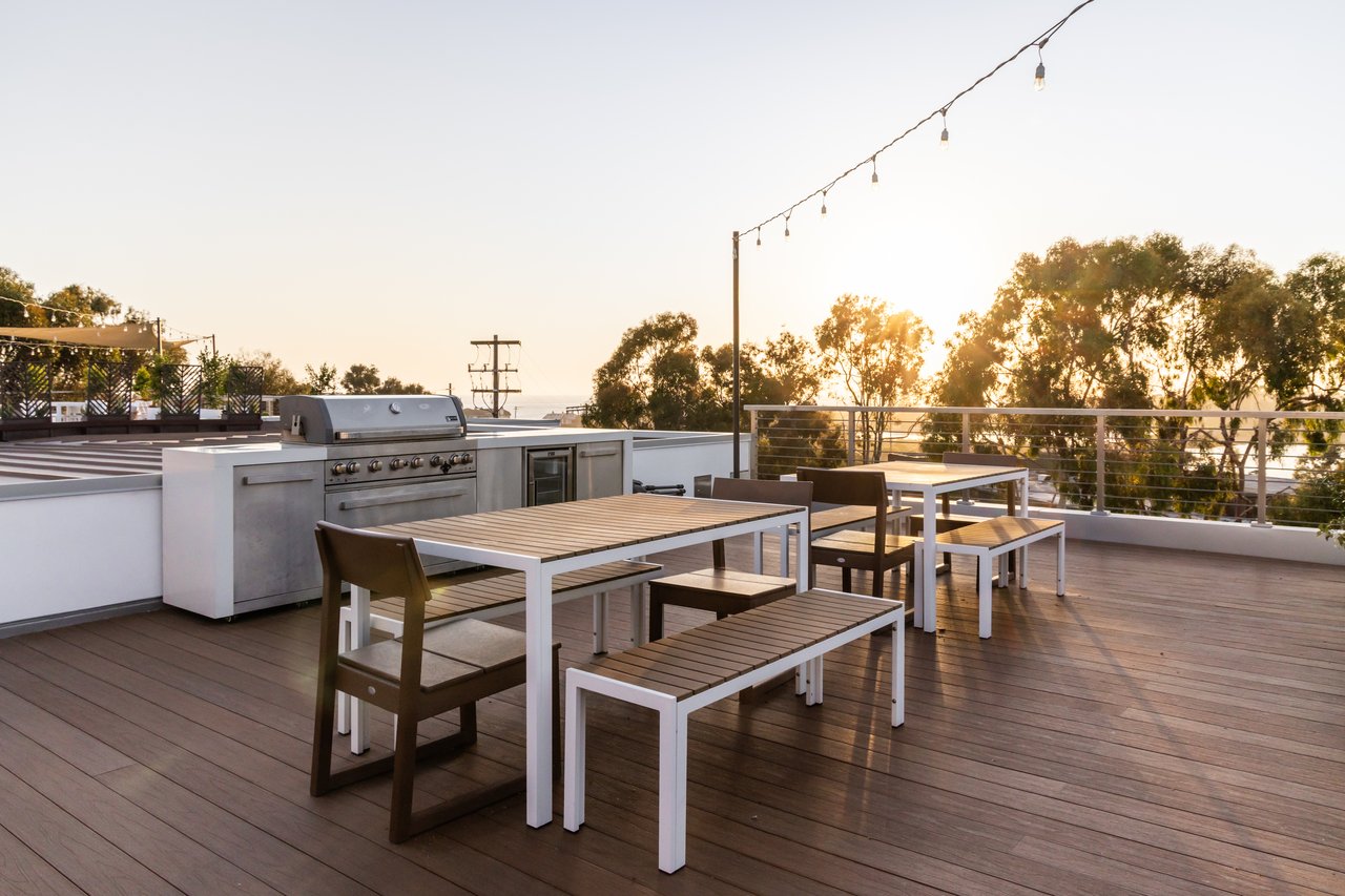  Downtown Carlsbad Coastal Residence 