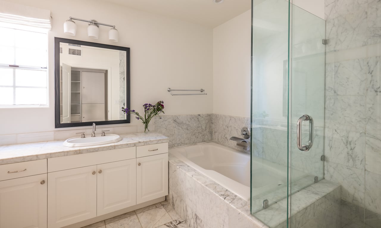 146 S Clark Dr Unit: 101, West Hollywood