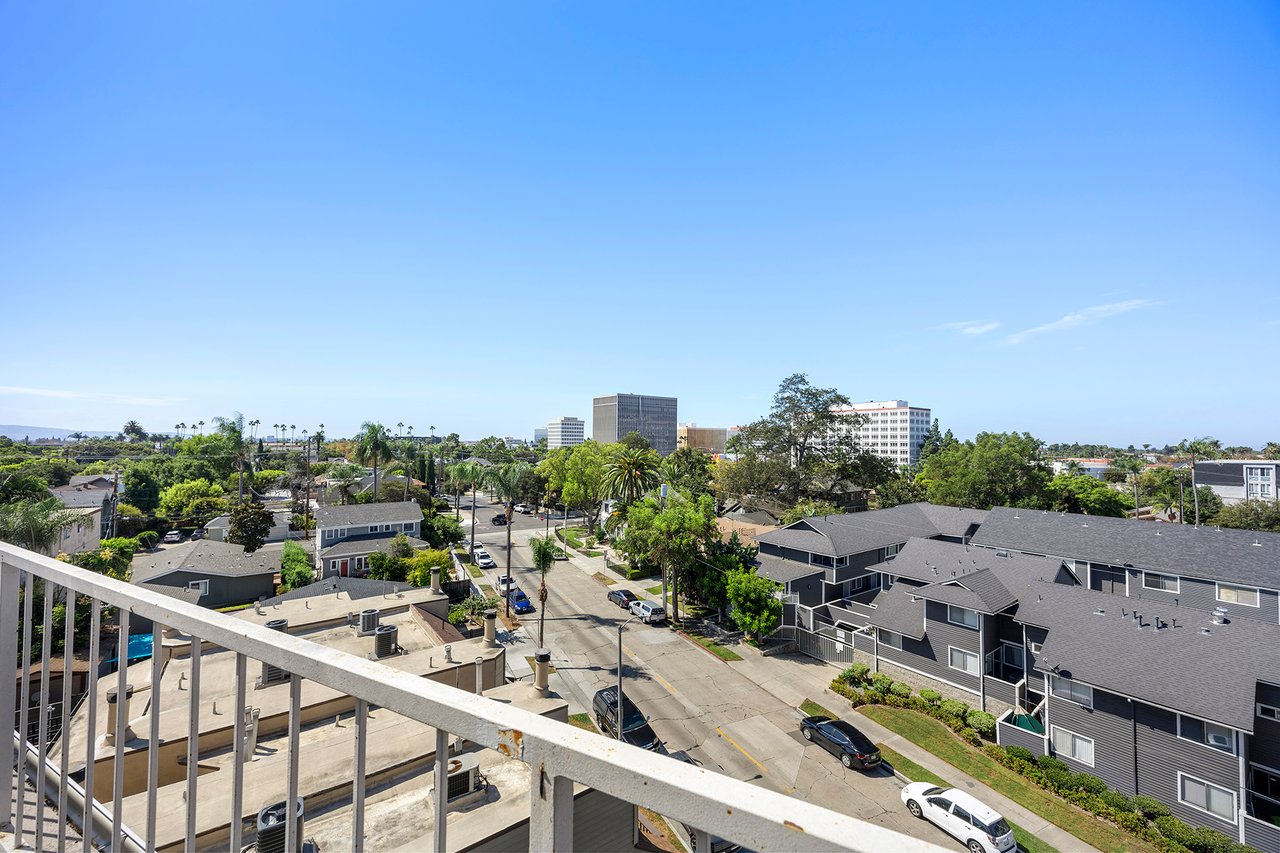 MIDCENTURY MODERN PENTHOUSE WEST for Sale in Santa Ana