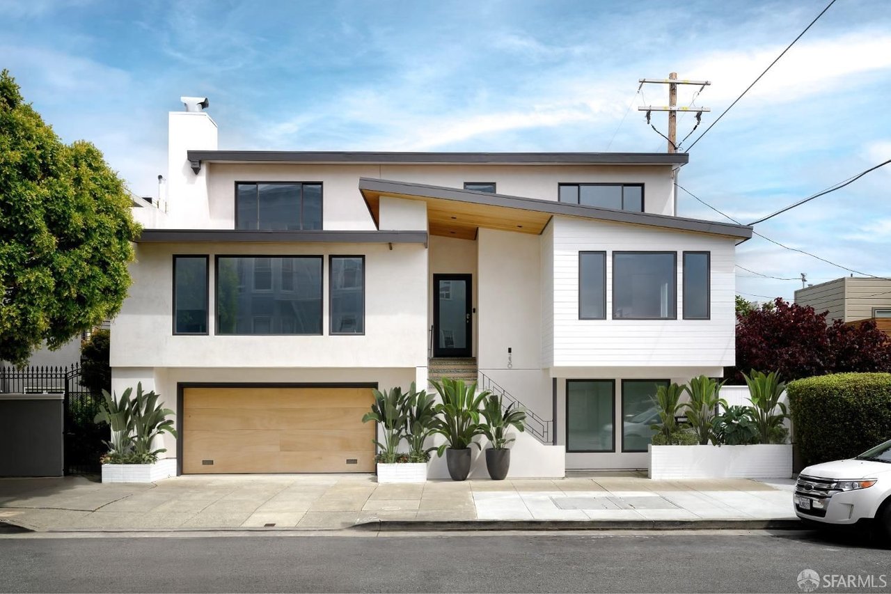 230 Capra Way