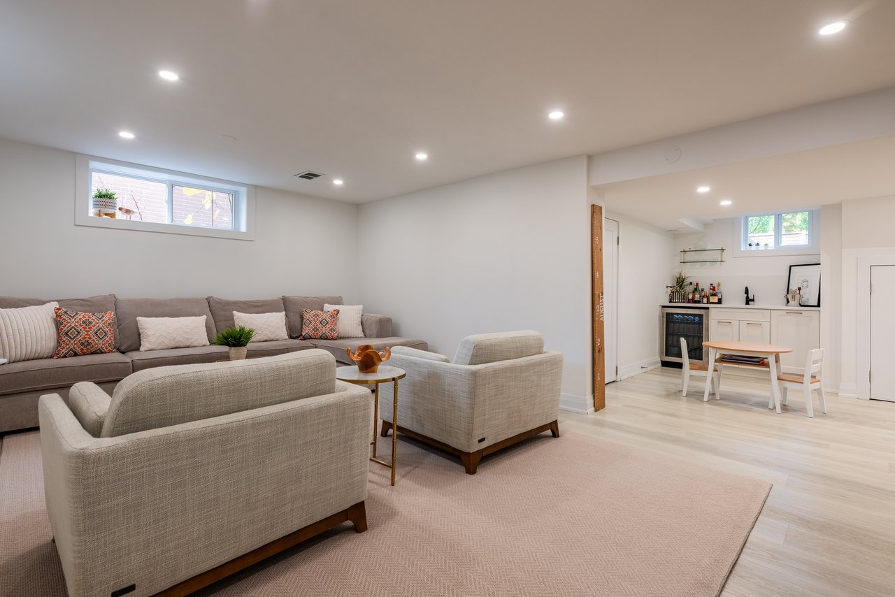 Central Oakville Bungalow