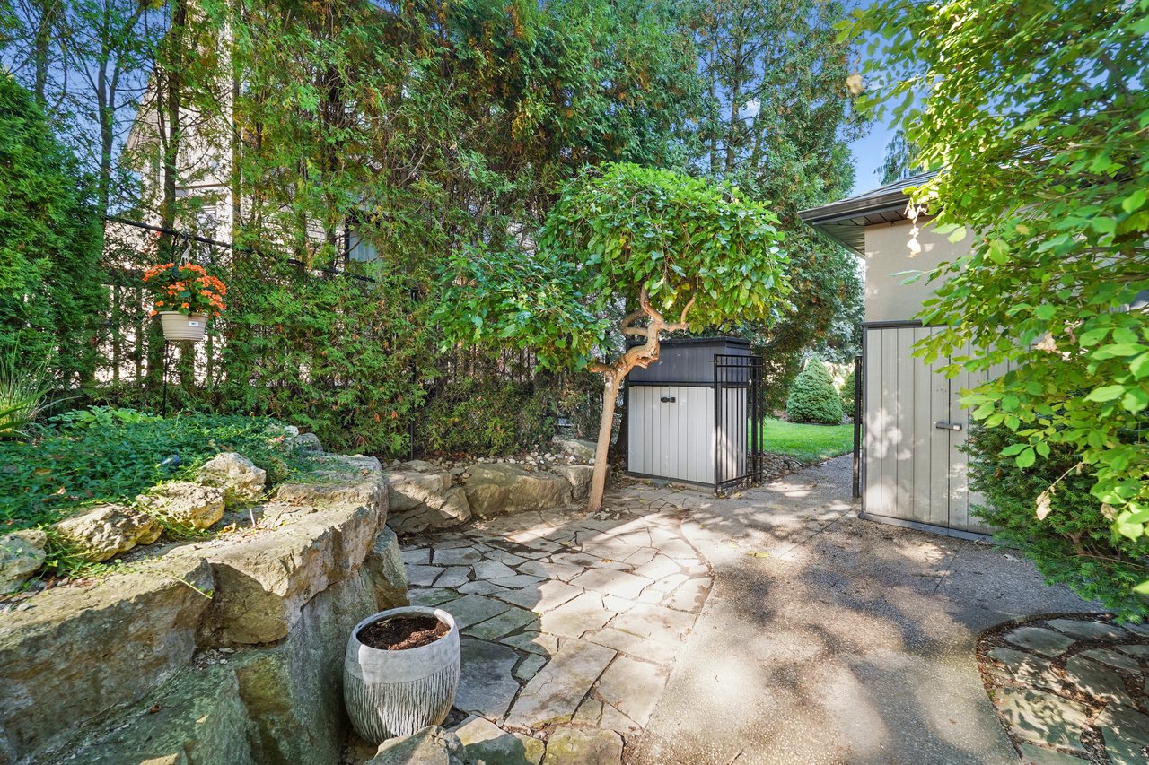 A Lifestyle Retreat in Prestigious Tyandaga Woods