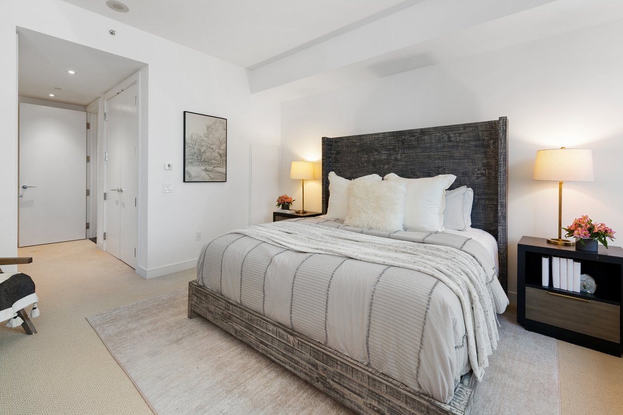 2-Bedroom Corner Views at 301 Mission