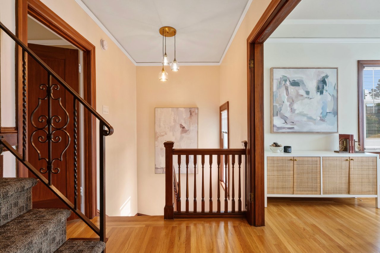 306 Ashton Ave