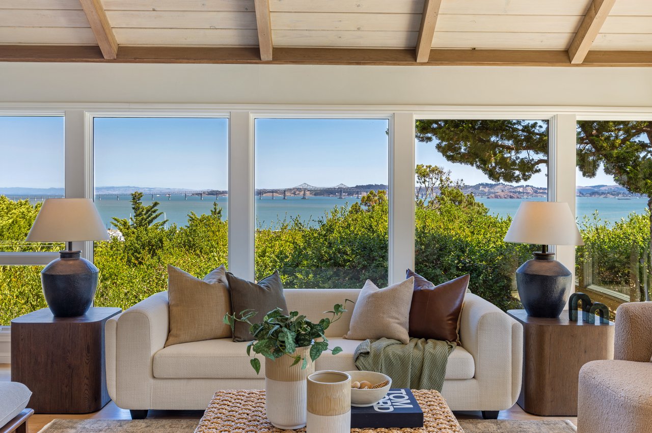 Single Level Retreat with Sweeping Bay Views