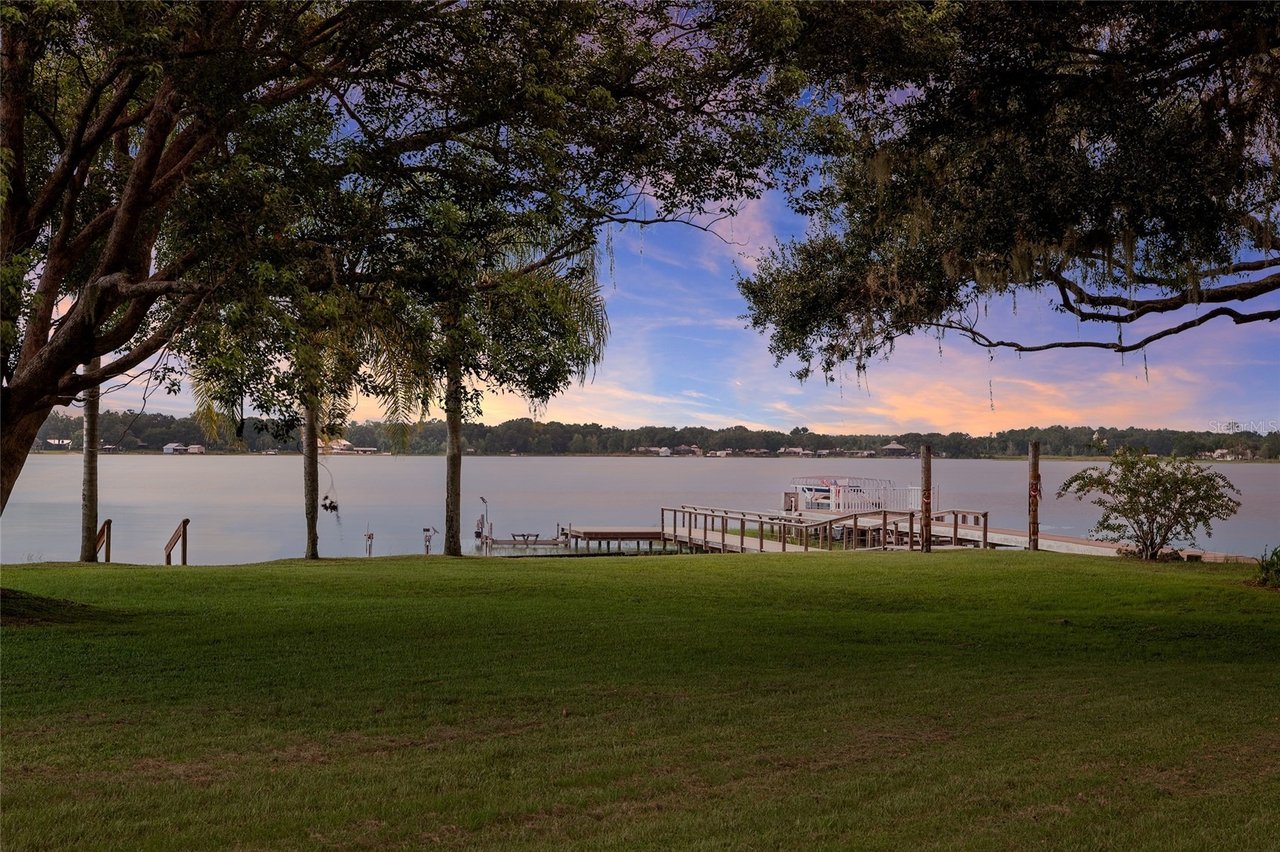 10745 SE Sunset Harbor Rd