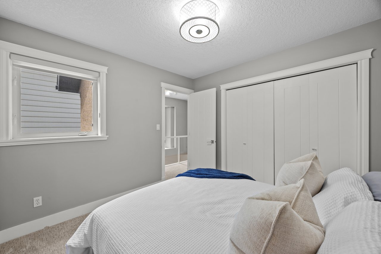 1728 36 Avenue SW Unit: 2