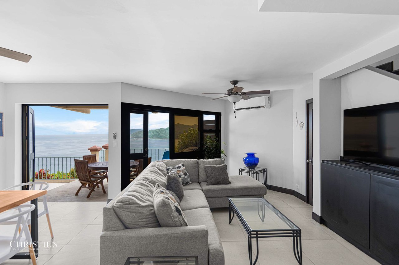 Oceanview Apartment in Faro Escondido