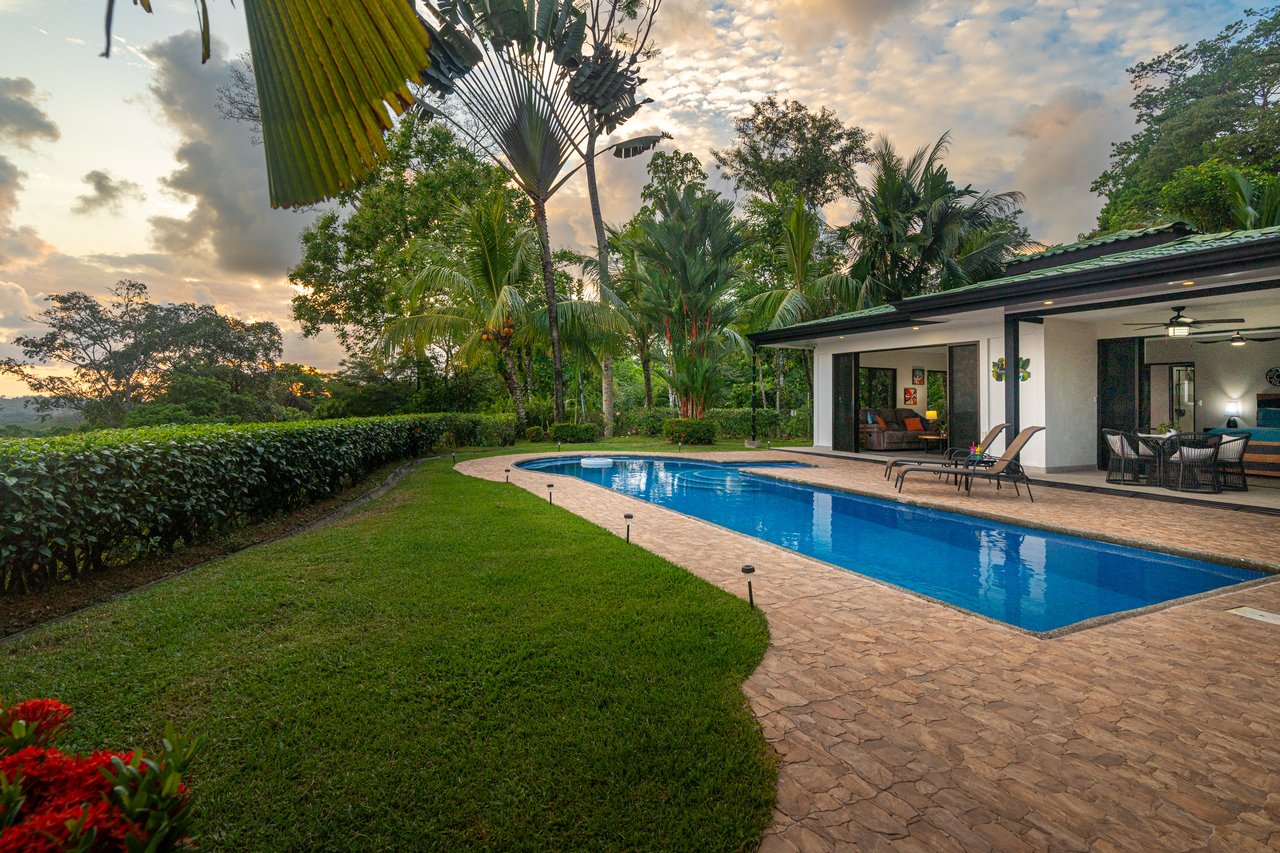 Breathtaking Ocean Sunset Views at Casa Iona, Ojochal