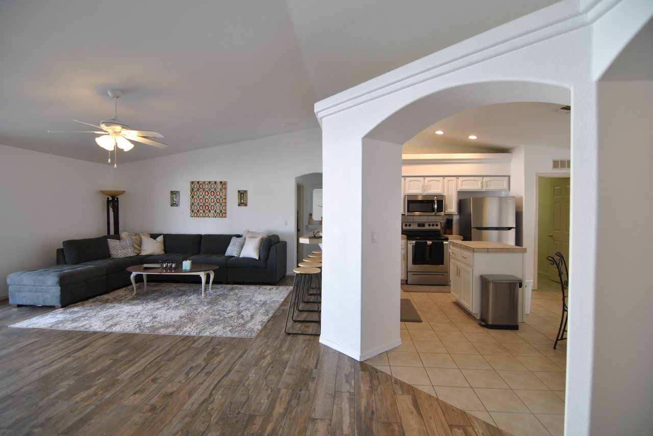 1835 Emerald Dr