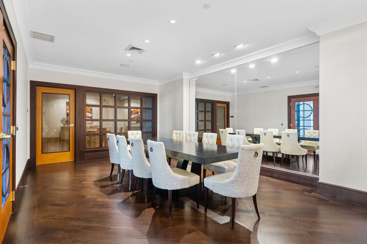 The Symphony Unit 1621N