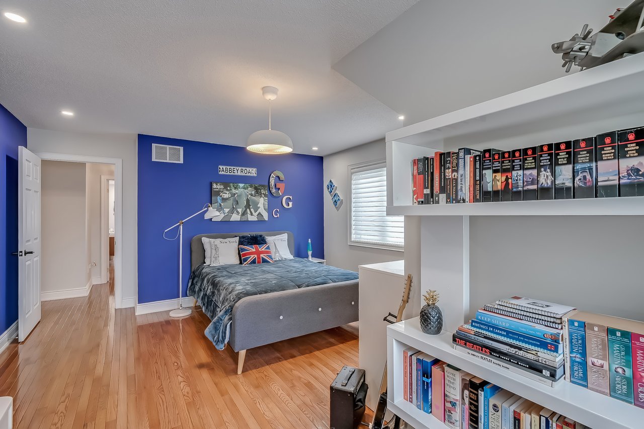 2-128 Morden Road Unit: 2