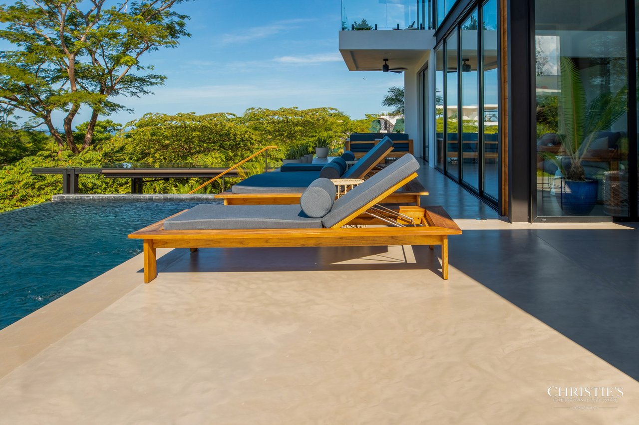 Tropical Luxury Ocean View Garden House Villa
