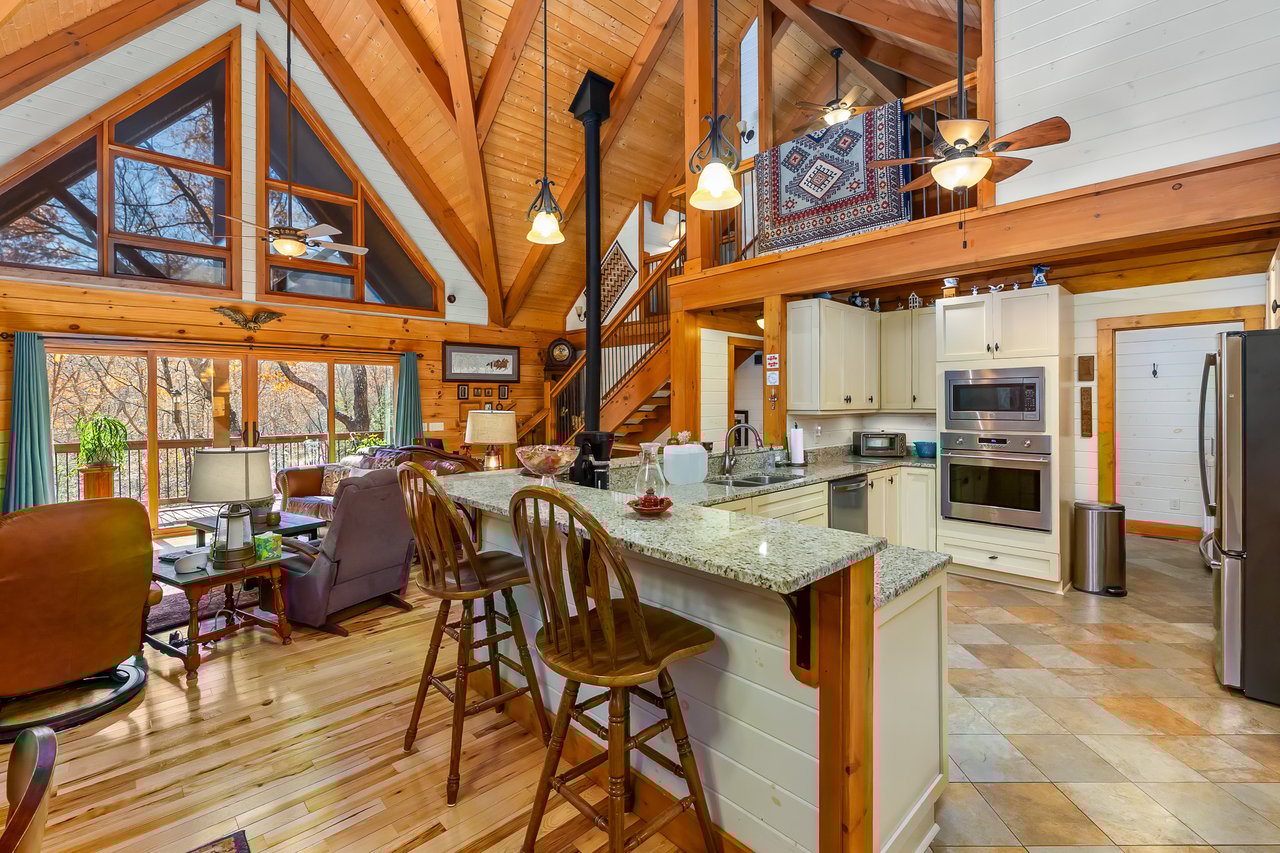 151 Diamond Falls Boulevard