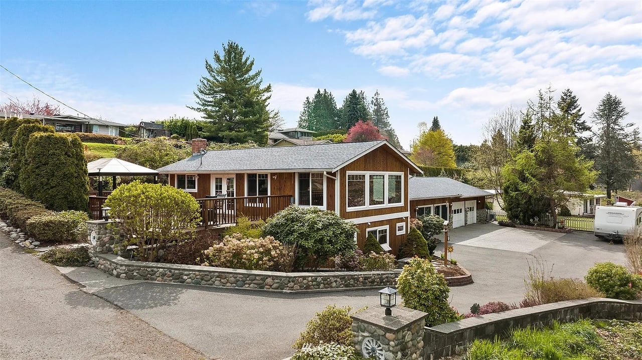502 Rhodora Hts Rd
