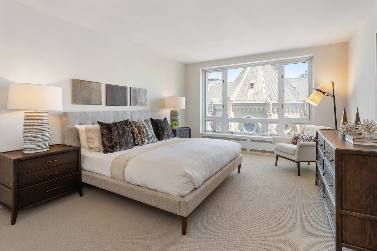 Renovated Corner Three-Bedroom at 1200 California