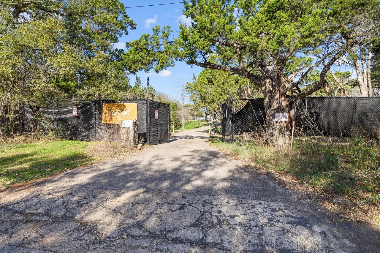 1110 and 1208 Old Walsh Tarlton 