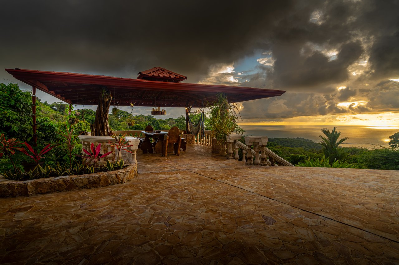 Castillo Puesta del Sol, Escalares - 